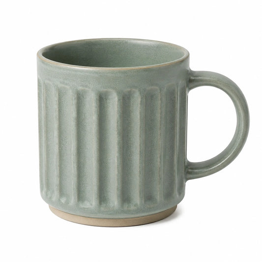 Tazza in ceramica verde 400 ml con manico e rilievi verticali